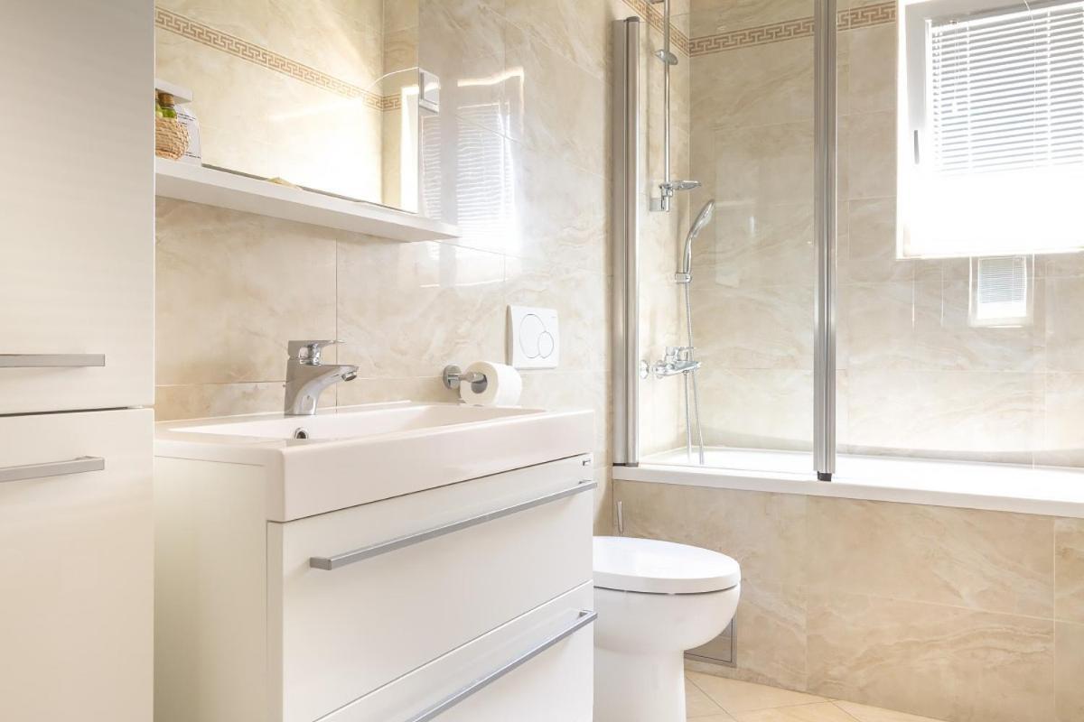 Luxury Apartments Villa Luce Malinska Exterior photo